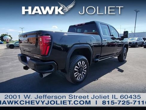 Used 2024 GMC Sierra 2500 Denali Ultimate AWD/4WD image 4