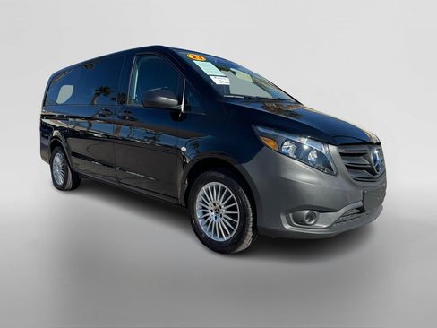 Used 2023 Mercedes-Benz Metris Passenger image 7