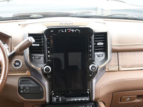 Used 2022 RAM 3500 Limited AWD/4WD image 33