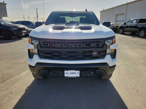Used 2026 Chevrolet Silverado 1500 Custom Trail Boss w/ Turbomax Blackout Package AWD/4WD image 14