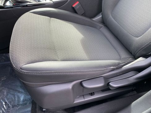 Used 2025 Buick Encore GX Preferred image 23