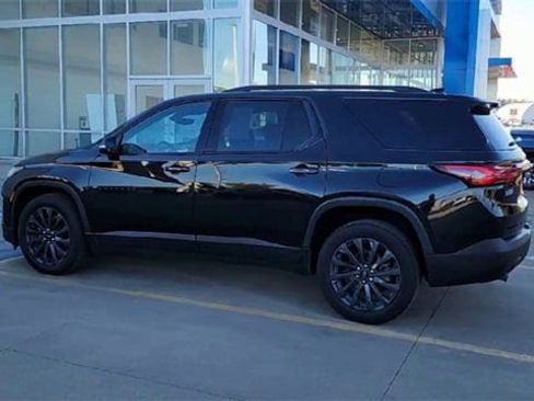Certified 2023 Chevrolet Traverse RS image 6