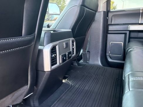 Used 2020 Ford F450 Lariat w/ Lariat Ultimate Package AWD/4WD image 33