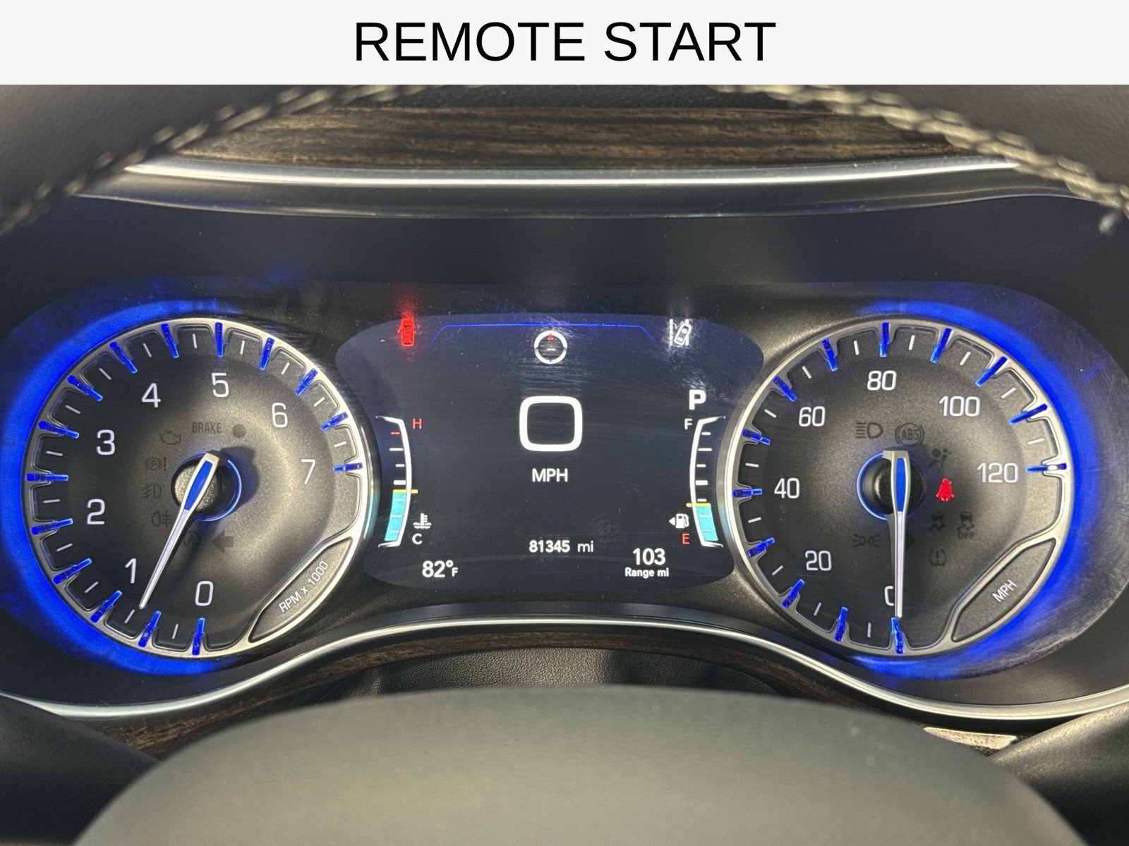 Used 2023 Chrysler Pacifica Limited FWD image 16