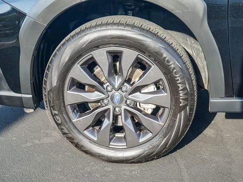 Certified 2025 Subaru Outback Onyx Edition image 11