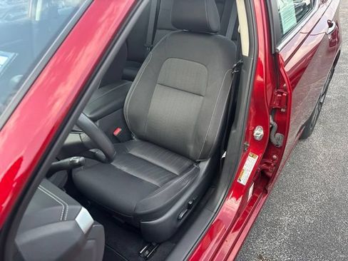 Used 2022 Nissan Altima 2.5 SV w/ SV Premium Package FWD image 12