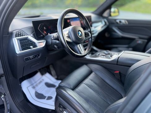 Used 2023 BMW X7 M60i w/ Executive Package AWD/4WD image 14
