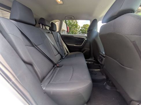 Used 2025 Toyota RAV4 LE FWD image 30