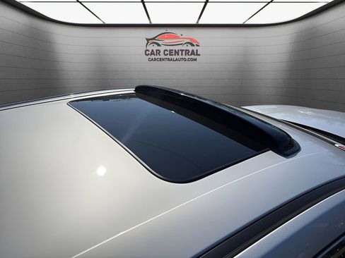 Used 2014 Ford Taurus SHO w/ Equipment Group 401A image 30