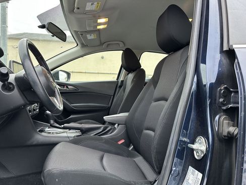 Used 2015 MAZDA MAZDA3 i Touring image 11