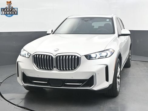 Certified 2024 BMW X5 xDrive50e w/ Executive Package AWD/4WD image 10