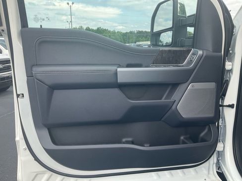 New 2026 Ford F350 Lariat w/ Chrome Package AWD/4WD image 17