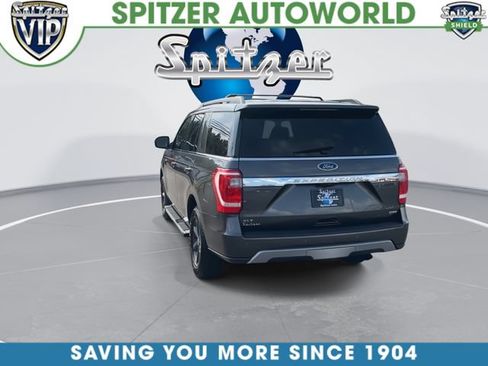 Used 2018 Ford Expedition XLT w/ Equipment Group 202A AWD/4WD image 8