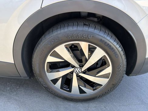 Certified 2023 Volkswagen ID.4 Pro RWD image 6