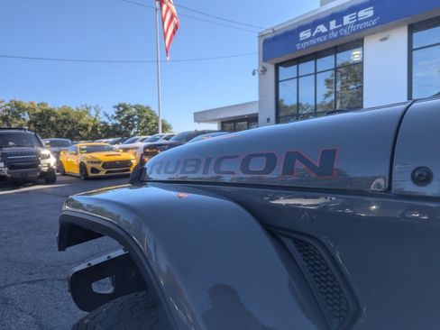 Used 2019 Jeep Wrangler Unlimited Rubicon AWD/4WD image 10