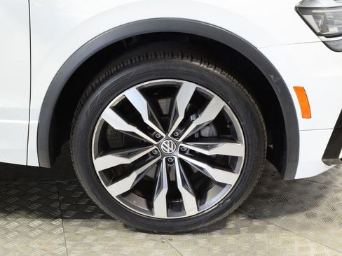 Used 2021 Volkswagen Tiguan SEL Premium R-Line AWD/4WD image 38