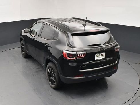 Used 2022 Jeep Compass Altitude w/ Convenience Group image 16