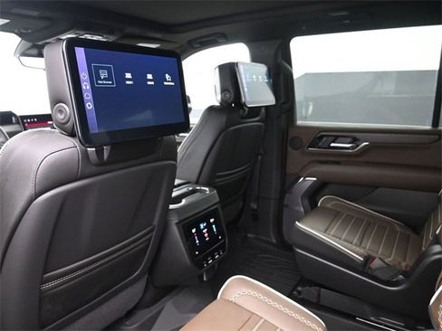 New 2026 GMC Yukon XL Denali Ultimate image 12