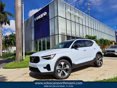 New 2026 Volvo XC40 B5 Plus w/ Protection Package Premier