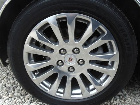 Used 2011 Cadillac CTS Premium image 18