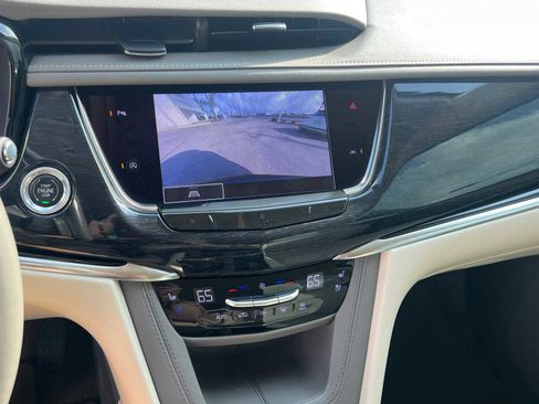 Used 2021 Cadillac XT6 Premium Luxury image 20