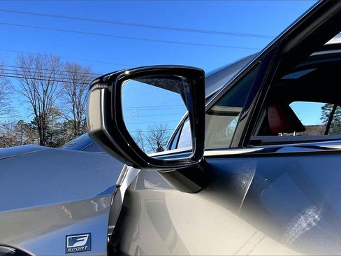 Used 2019 Lexus UX 200 F Sport image 28