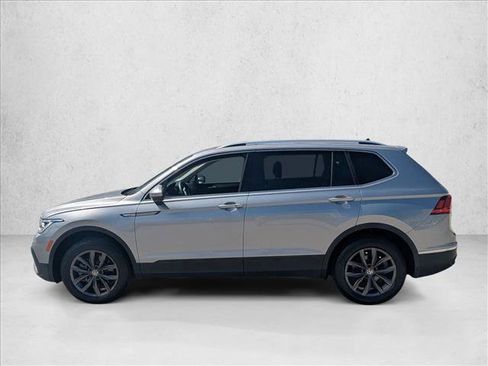 Used 2022 Volkswagen Tiguan SE AWD/4WD image 8