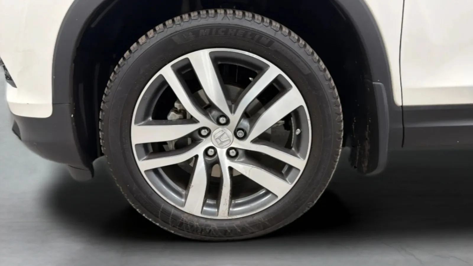 Used 2017 Honda Pilot Elite image 28