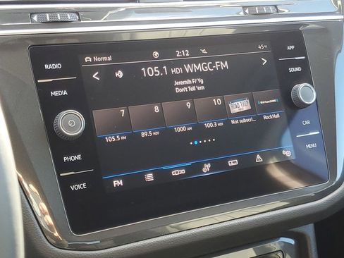 Used 2022 Volkswagen Tiguan SE image 20