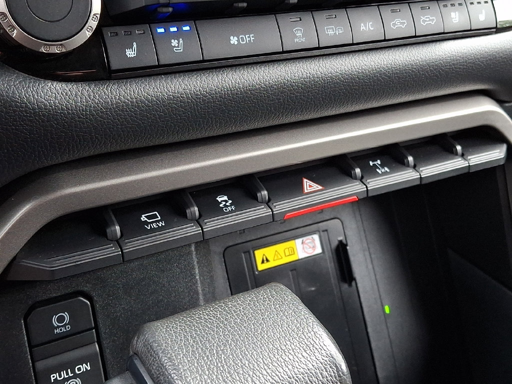 Used 2023 Toyota Tundra Limited w/ TRD Off-Road Package AWD/4WD image 27