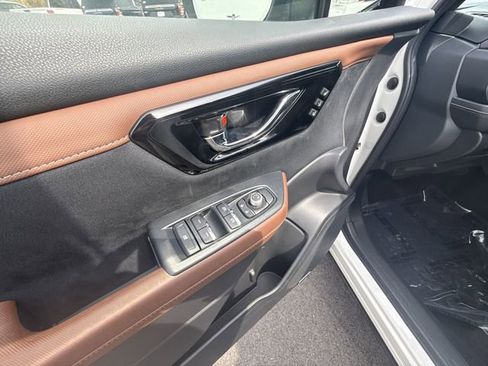 Used 2025 Subaru Forester Touring w/ Popular Package - Touring image 13