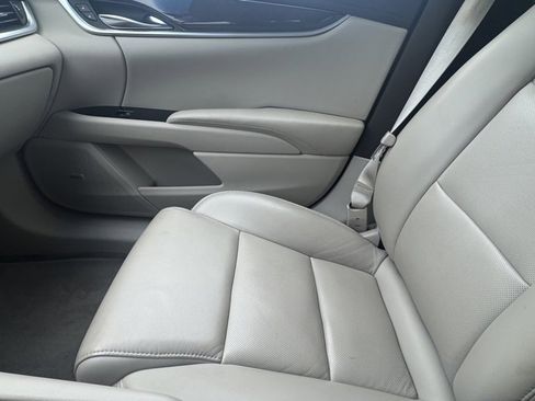 Used 2017 Cadillac XTS Luxury image 25