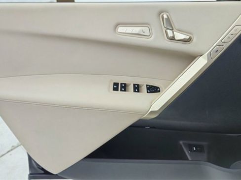 Used 2024 BMW iX xDrive50 w/ Premium Package image 35