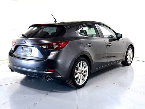 Used 2017 MAZDA MAZDA3 Touring FWD image 4