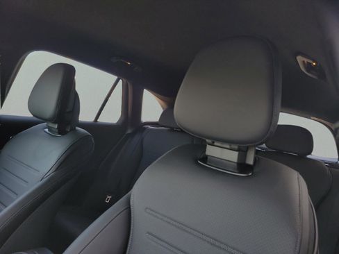 Used 2026 Mercedes-Benz GLC 300 GLC 300 image 16