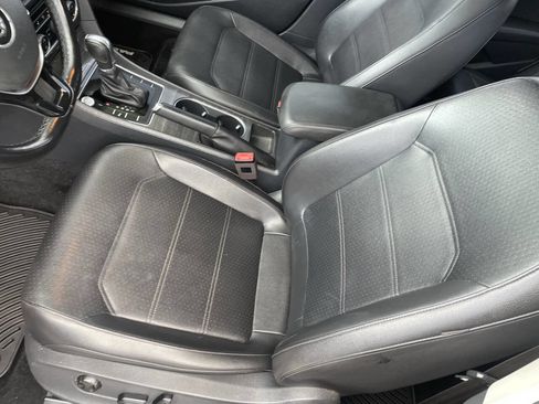 Used 2018 Volkswagen Passat 2.0T SE image 20