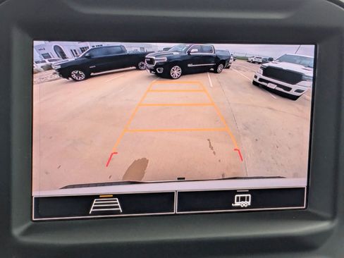 Used 2024 Chevrolet Silverado 1500 Custom image 18