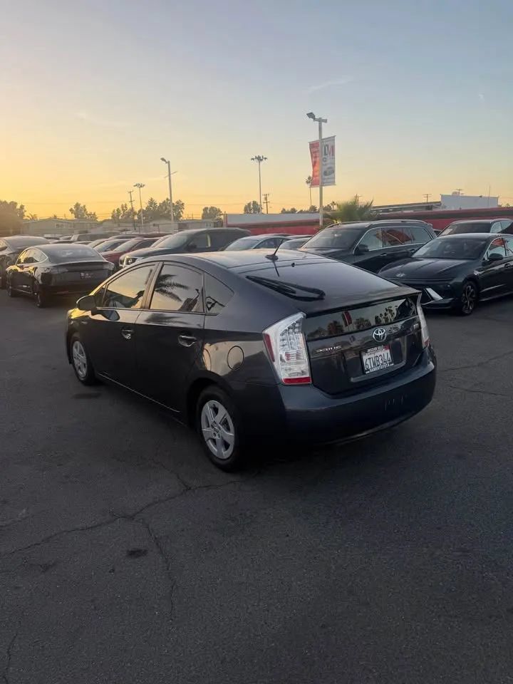 Used 2011 Toyota Prius Two FWD image 5