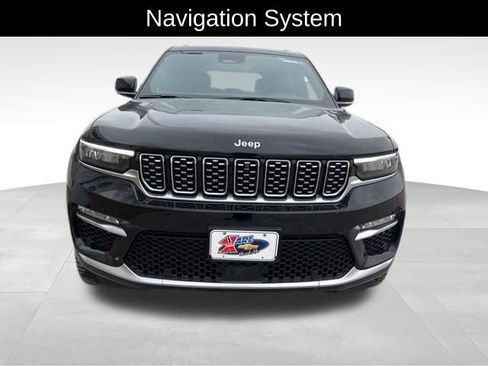 Used 2024 Jeep Grand Cherokee Summit image 2