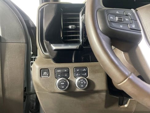 Used 2024 GMC Sierra 3500 SLE w/ SLE Value Package AWD/4WD image 14