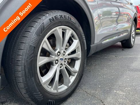 Used 2022 Ford Explorer Limited RWD image 13