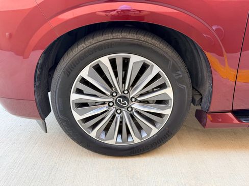 Used 2025 INFINITI QX80 Luxe RWD image 34