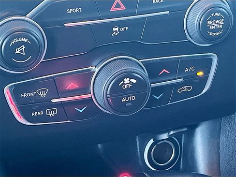 Used 2016 Dodge Charger R/T image 14