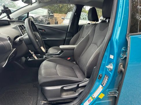 Used 2019 Toyota Prius Prime Plus w/ Carpet Mat Package FWD image 8
