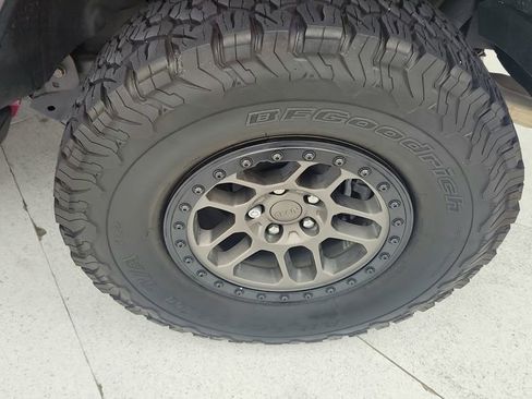Used 2022 Jeep Wrangler Unlimited Rubicon w/ Xtreme Recon 35" Tire Package AWD/4WD image 29