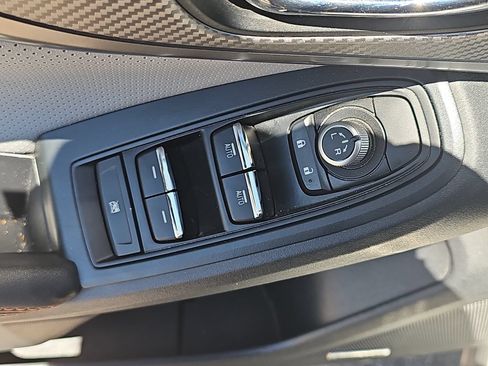 Used 2023 Subaru Crosstrek 2.5i Limited w/ Popular Package #3 AWD/4WD image 27