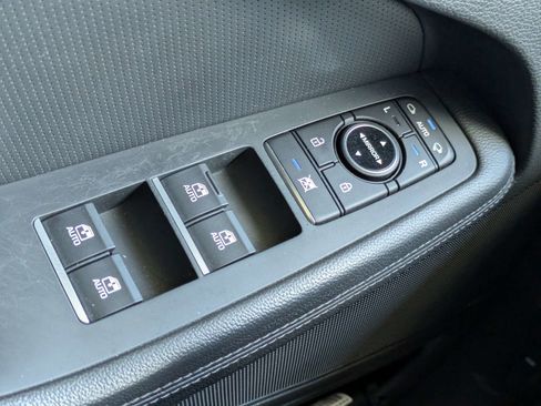 Used 2018 Genesis G80 3.8 w/ Option Group 02 RWD image 13