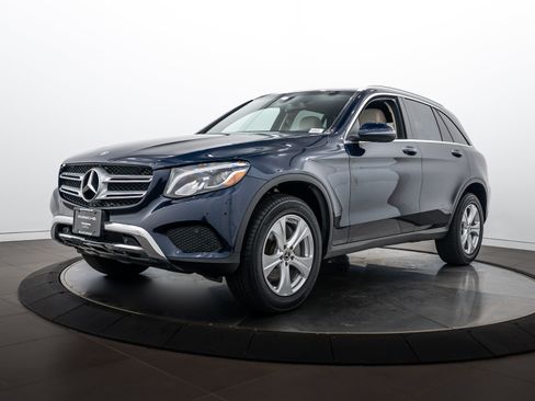 Used 2018 Mercedes-Benz GLC 300 4MATIC image 1