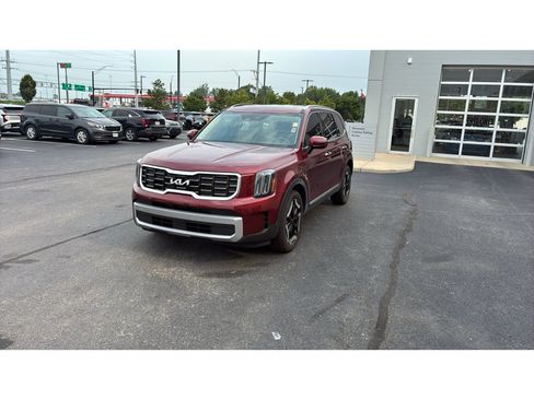 Used 2024 Kia Telluride S w/ S Sunroof Package AWD/4WD image 2
