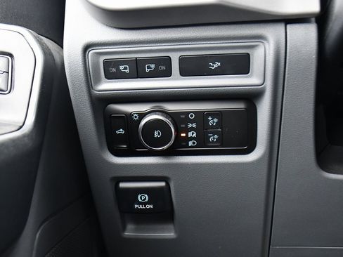 Used 2023 Ford F150 XLT w/ Equipment Group 302A High image 27